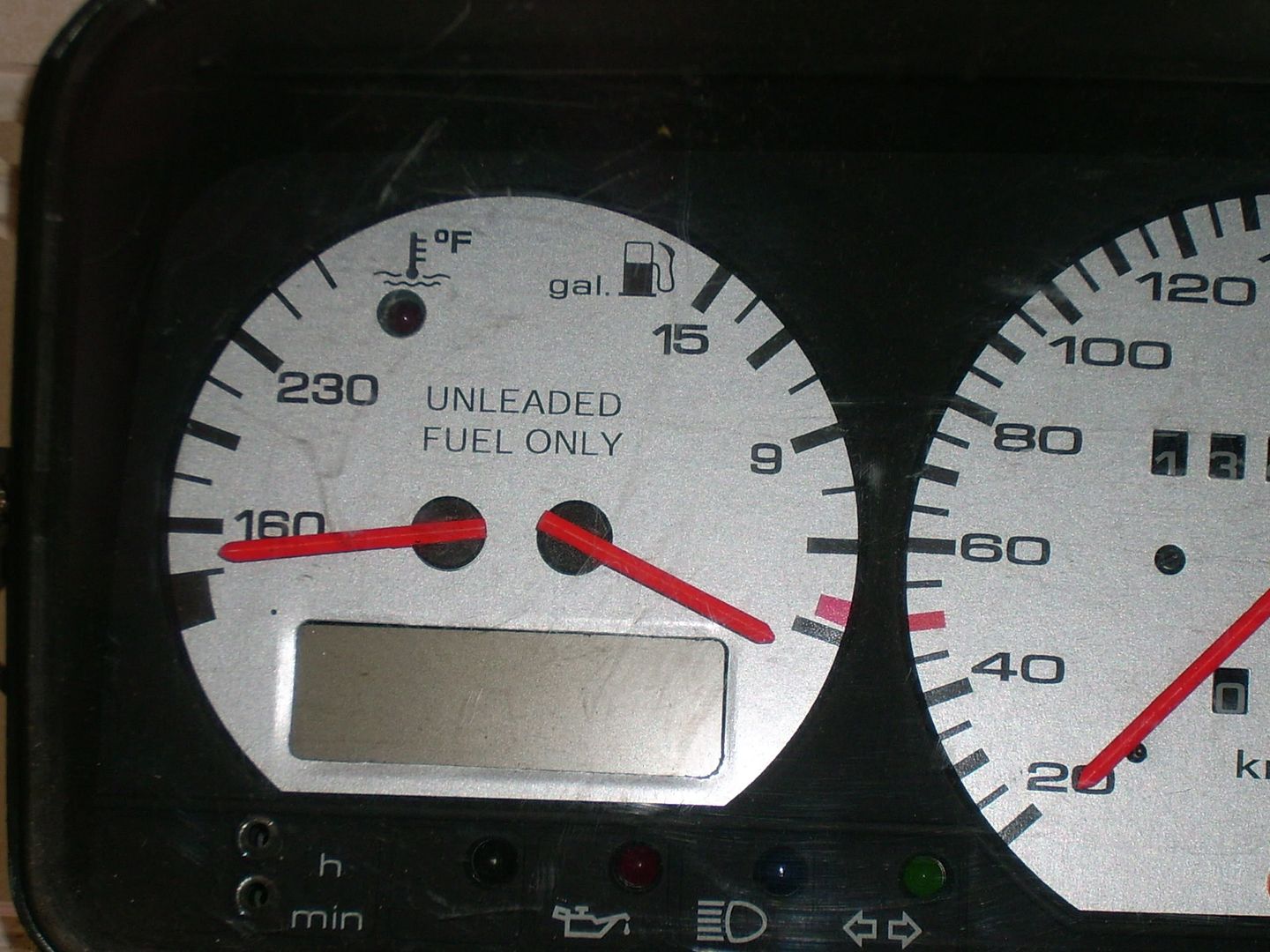 FOR SALECorrado Cluster w/Kmh and has silver Gauge faces installed