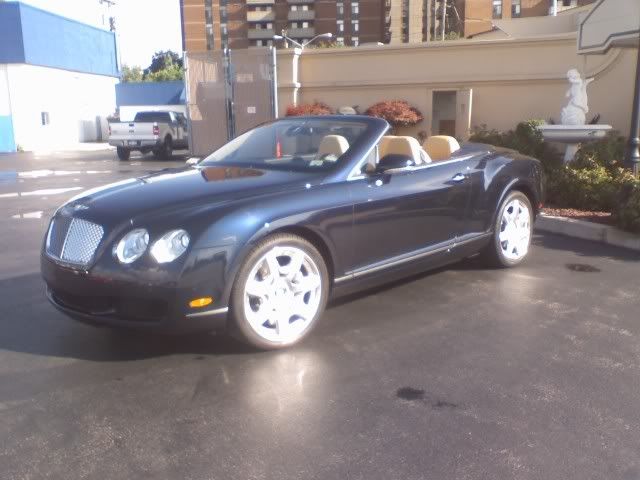 http://i28.photobucket.com/albums/c204/bobbyg1243/bentley.jpg