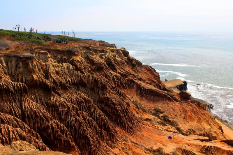 IMAGE: http://i28.photobucket.com/albums/c204/careysean/IMG_3952_3_4_tonemapped.jpg