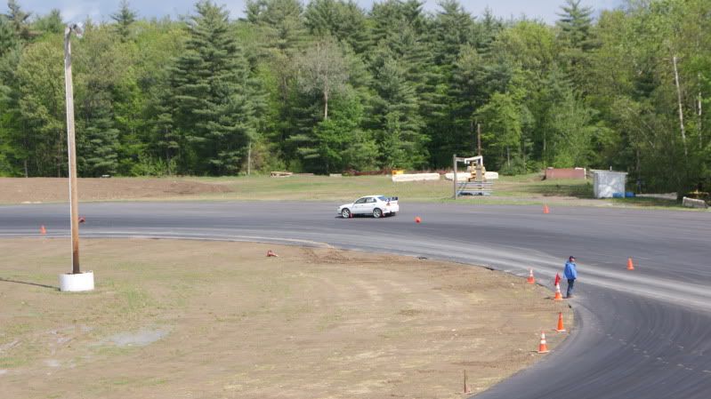 http://i28.photobucket.com/albums/c207/crusinvw/Malta%20Autocross%205_8_10/12.jpg