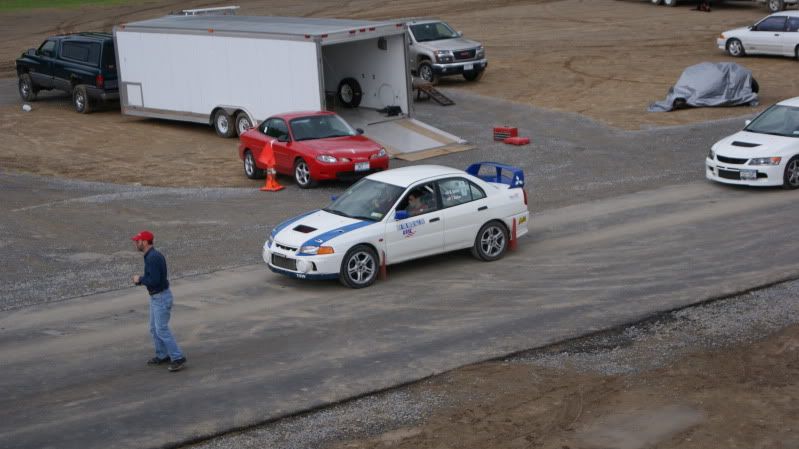 http://i28.photobucket.com/albums/c207/crusinvw/Malta%20Autocross%205_8_10/13.jpg