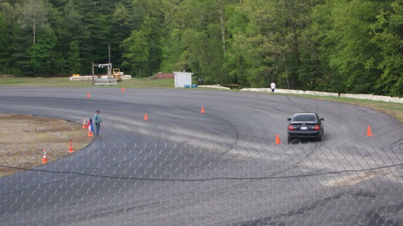 http://i28.photobucket.com/albums/c207/crusinvw/Malta%20Autocross%205_8_10/4-1.jpg