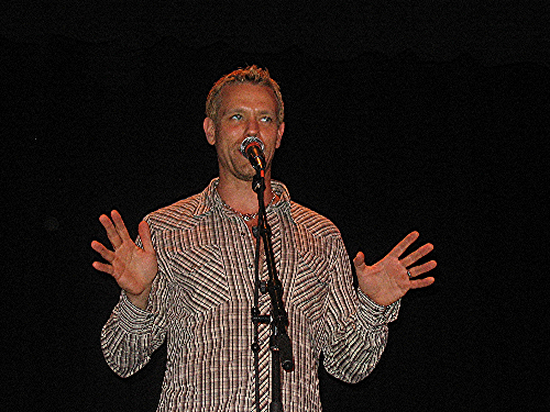 re: Adam Pascal concert review