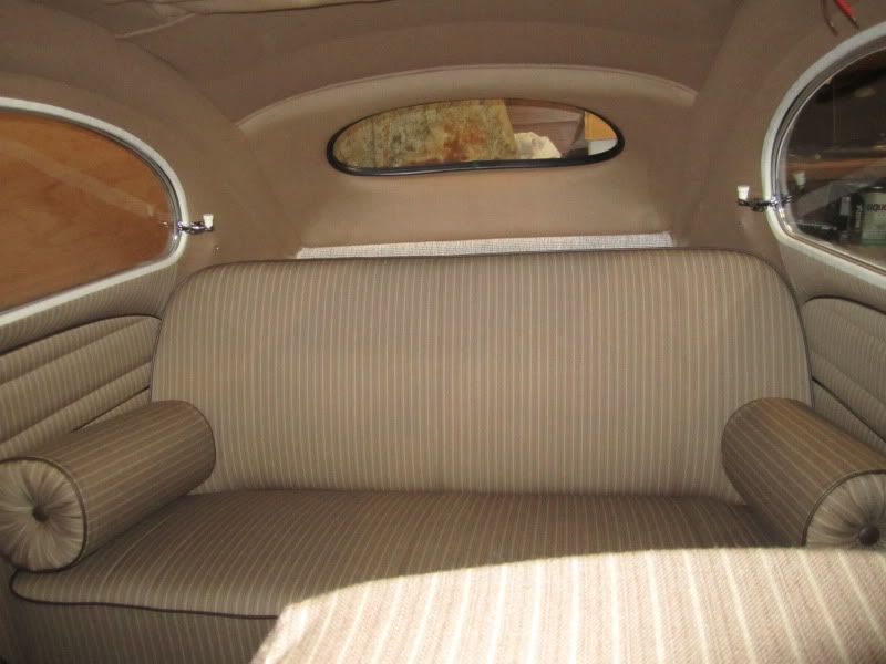 http://i28.photobucket.com/albums/c209/MrBubbleHead/56%20interior/058.jpg