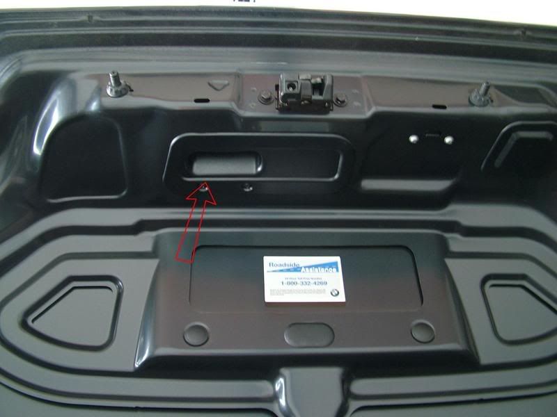 Does your trunk lid slam shut?