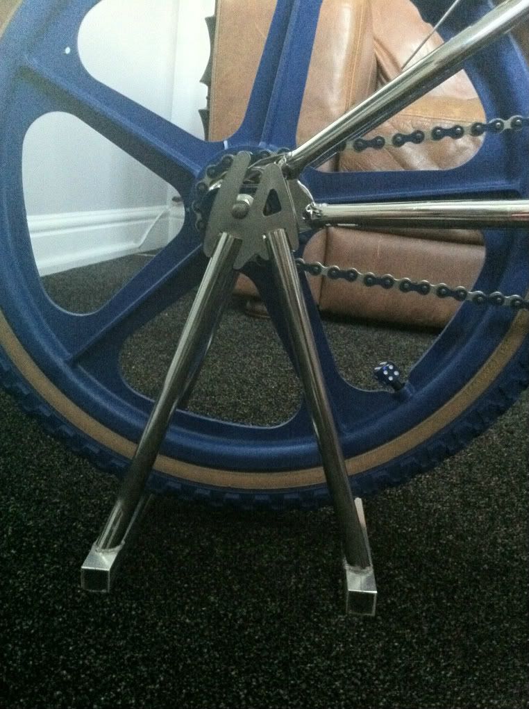 bmx stand bike