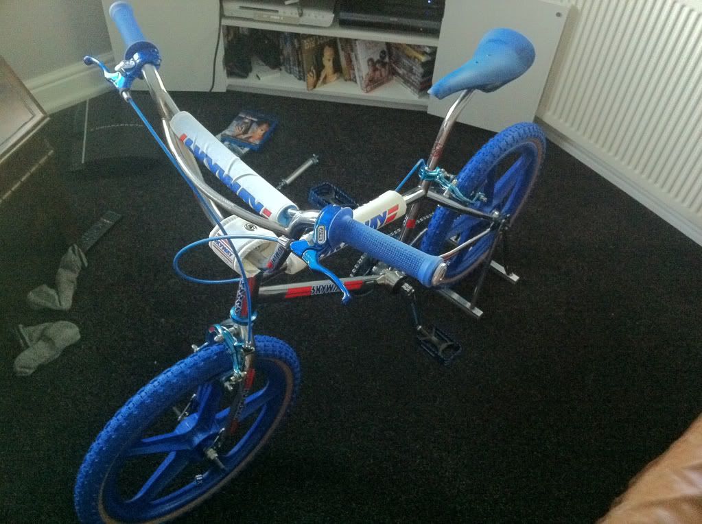 bmx display stand