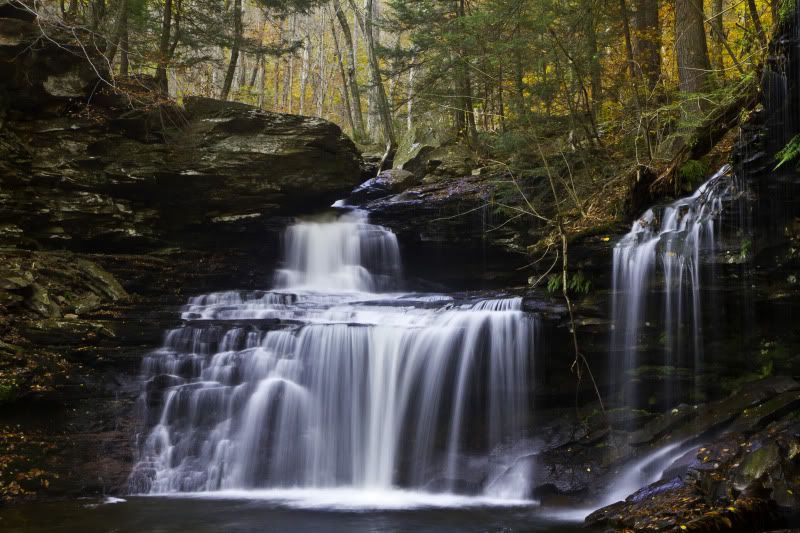 IMAGE: http://i28.photobucket.com/albums/c215/rokspydr/waterfall6.jpg