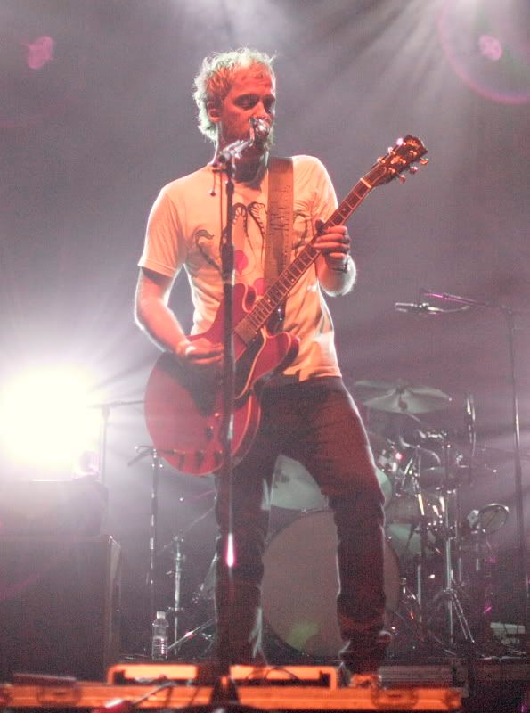 IMAGE: http://i28.photobucket.com/albums/c222/danpass/critique/DPPrhd_20070524_CrLx_0326.jpg