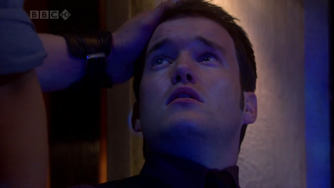 http://i28.photobucket.com/albums/c223/Eithne-Ame/Ianto-Epic-Picspam/s2/109.jpg