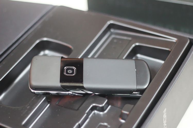 Cần bán 1 cặp Nokia luna 8600, fullbox, new 100% (cực kỳ hiếm) - 4