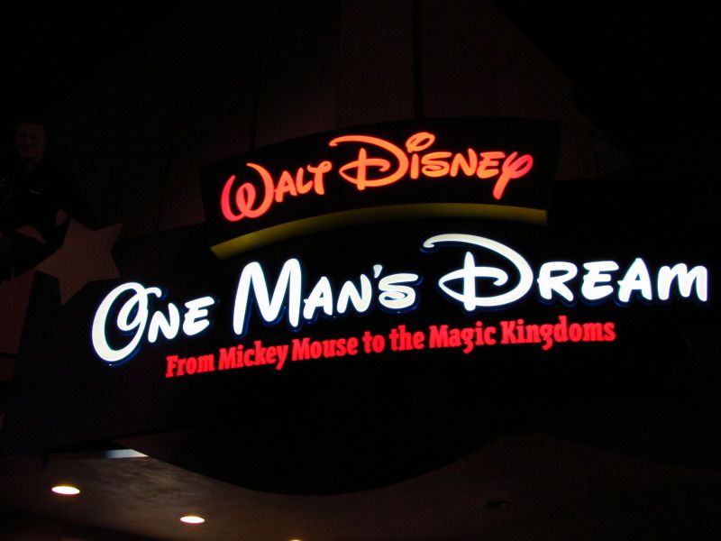 WDWMAY-JUNE2012015-1.jpg