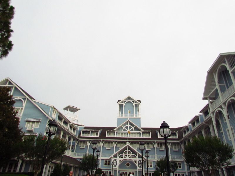 WDWMAY-JUNE20121120.jpg