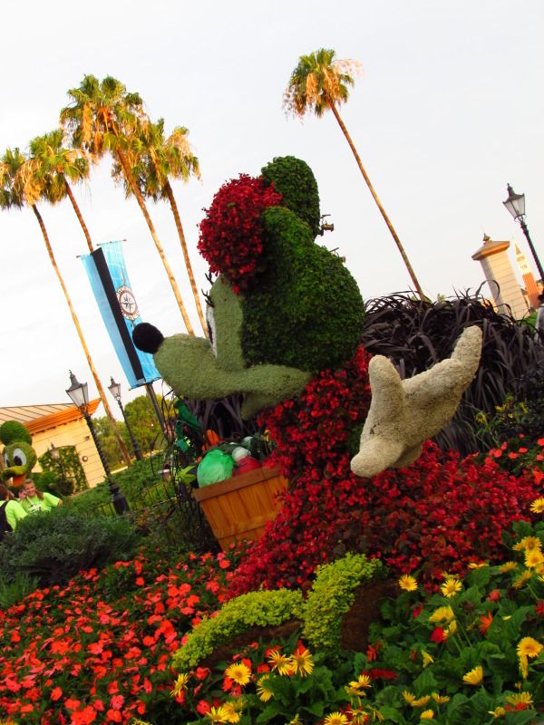 WDWMAY-JUNE20121398.jpg