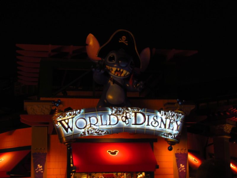 WDWMAY-JUNE20121500.jpg