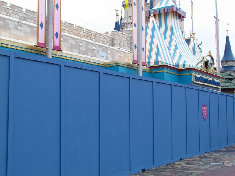 WDWMAY-JUNE20122199_zpsfb796a6c.jpg