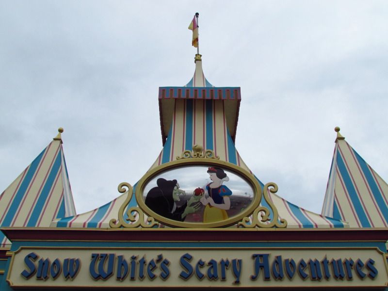 WDWMAY-JUNE20122201_zps1859859a.jpg