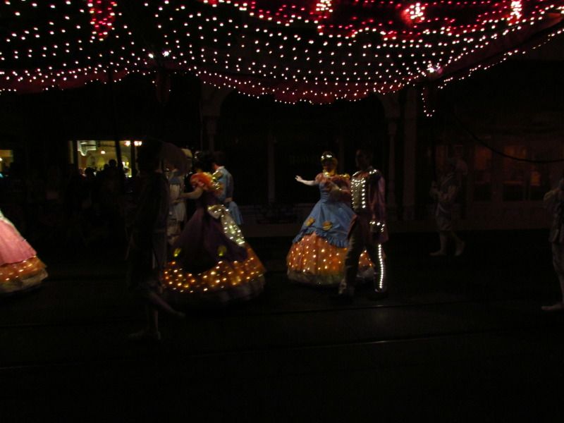 WDWMAY-JUNE20122300_zps0bdb12b5.jpg