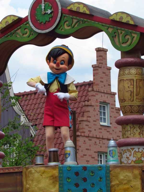 WDWMAY-JUNE2012371.jpg