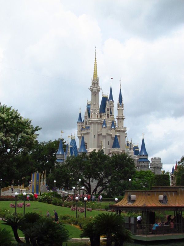 WDWMAY-JUNE2012826.jpg