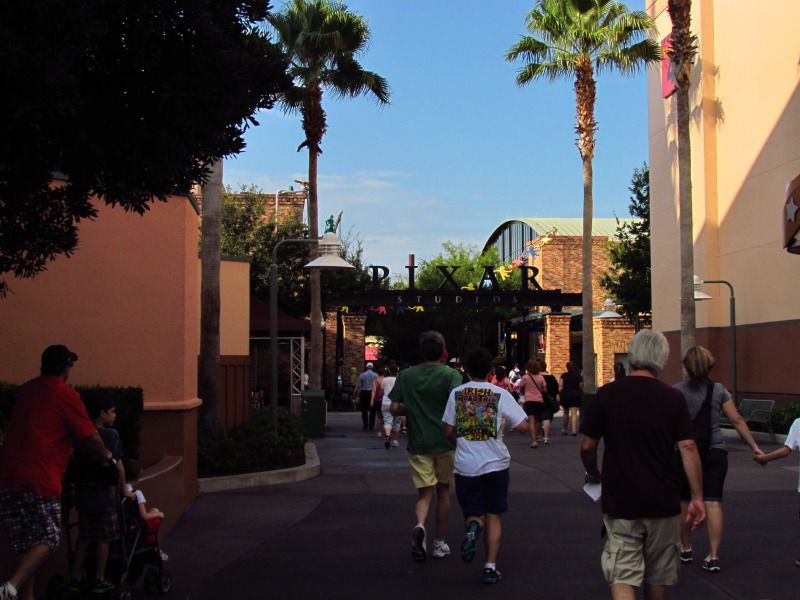 WDWMAY-JUNE2012920.jpg