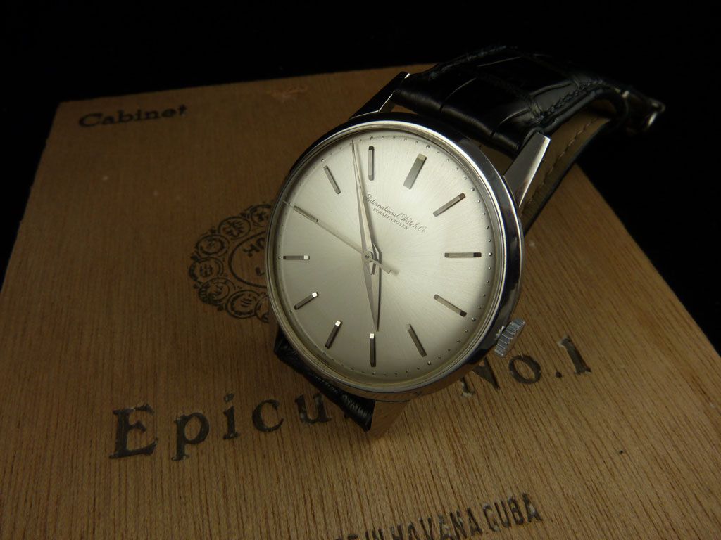 i28.photobucket.com/albums/c236/nad1/IWC%20Collection/L1140446.jpg