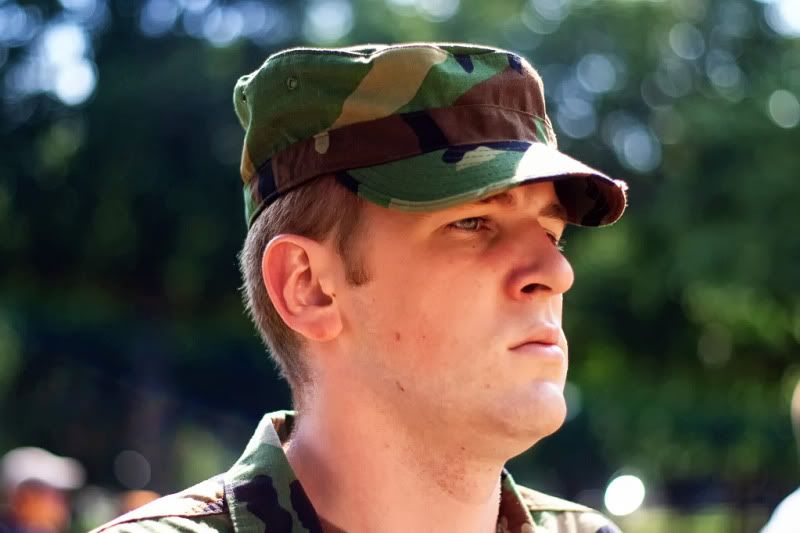 IMAGE: http://i28.photobucket.com/albums/c239/daisydeadpeddles/uniform1.jpg