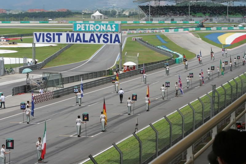 Vài ảnh chụp F1 tại vòng Sepang, Malaysia