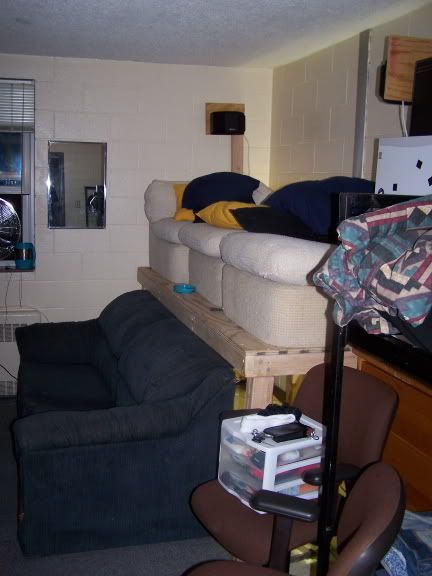 DormTheater003.jpg