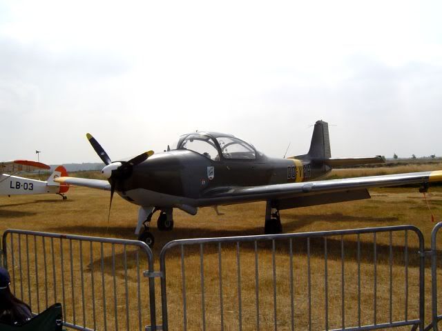 http://i28.photobucket.com/albums/c245/taylormonoplane/DSC03101.jpg
