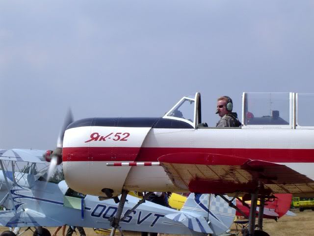 http://i28.photobucket.com/albums/c245/taylormonoplane/DSC03120.jpg