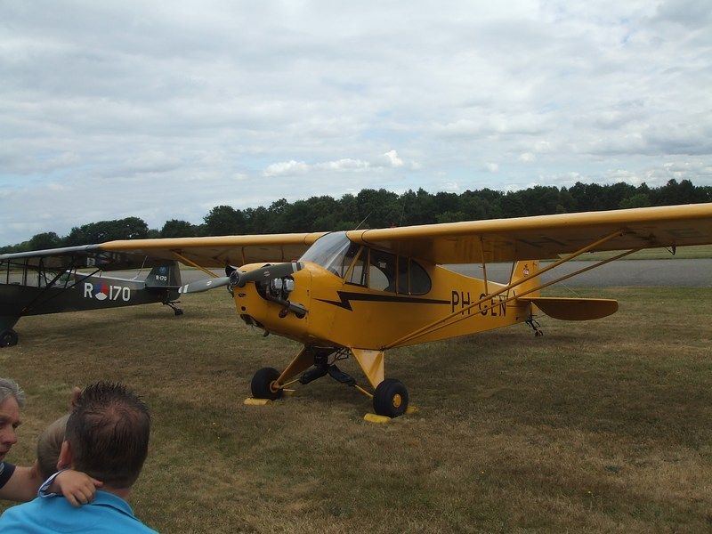 http://i28.photobucket.com/albums/c245/taylormonoplane/mini-DSCF4334.jpg