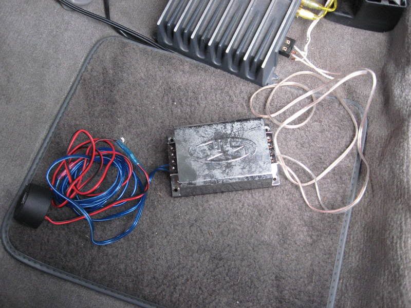 IS this how you install a crossover? Pic Realm of Excursion