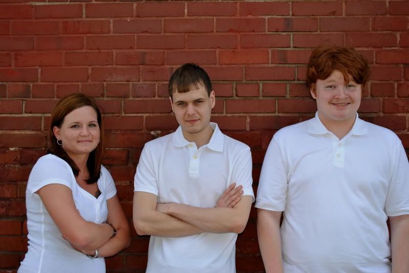 IMAGE: http://i28.photobucket.com/albums/c248/EricaWilliams/DSC_0177.jpg