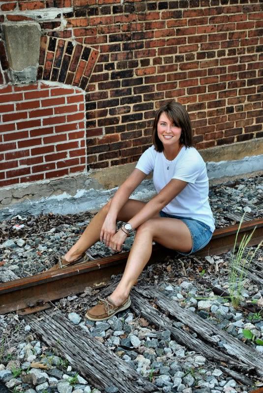 IMAGE: http://i28.photobucket.com/albums/c248/EricaWilliams/DSC_0191b.jpg