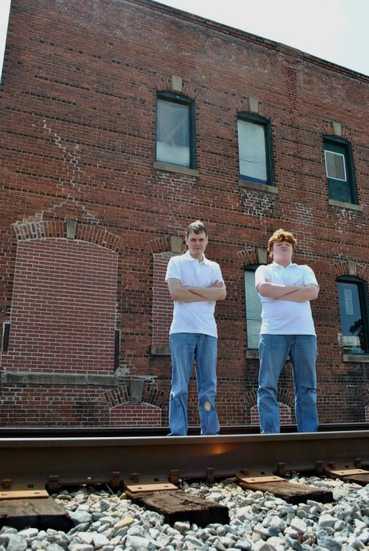 IMAGE: http://i28.photobucket.com/albums/c248/EricaWilliams/DSC_0201.jpg