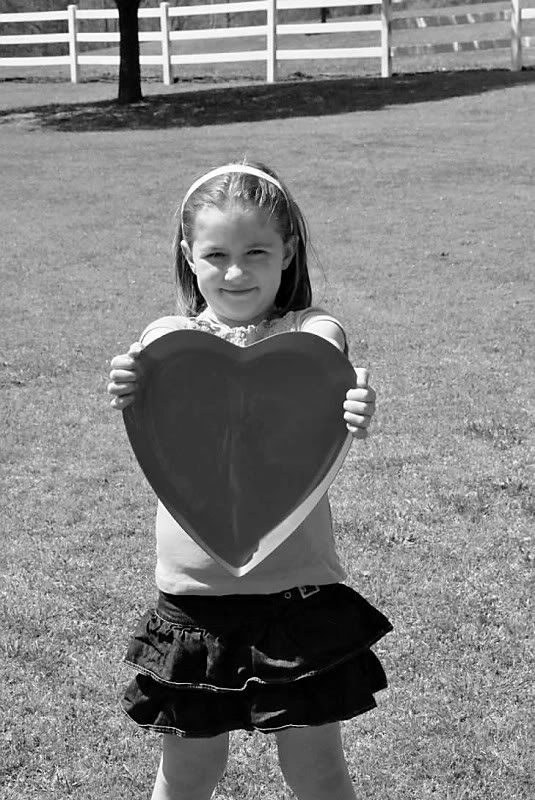 IMAGE: http://i28.photobucket.com/albums/c248/EricaWilliams/P54.jpg