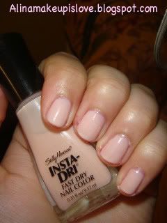 Nail Of The Day: Sally Hansen Insta-Dri Fast Dry Nail Color in Petal Pusher