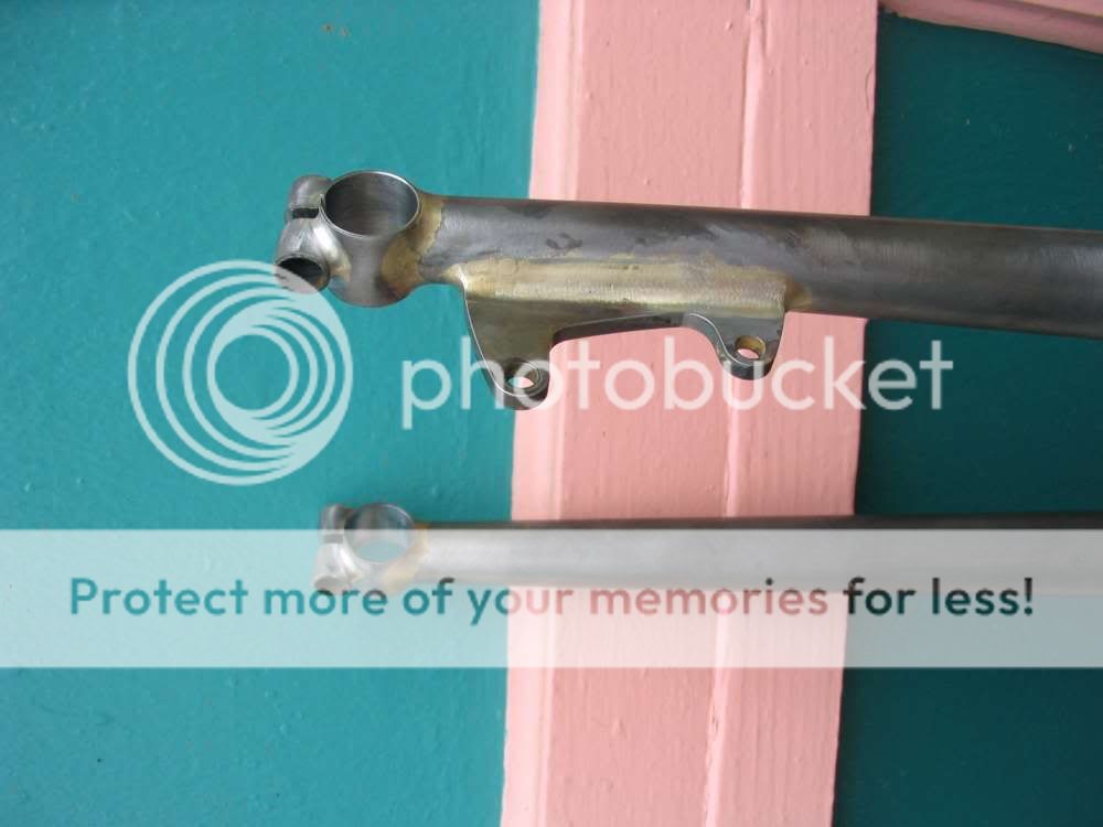 Rigid forks Postmount or 20mm axle makers?