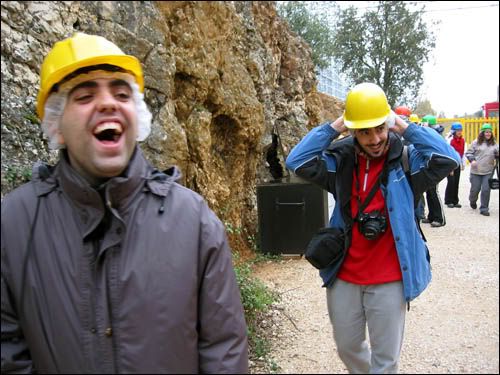 Ignacio se lo pasa teta y mi hermano se ajusta el casco