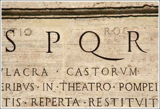 SPQR, y punto